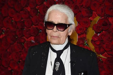 morto lo stilista di chanel karl lagerfeid|karl lagerfeld fashion designer.